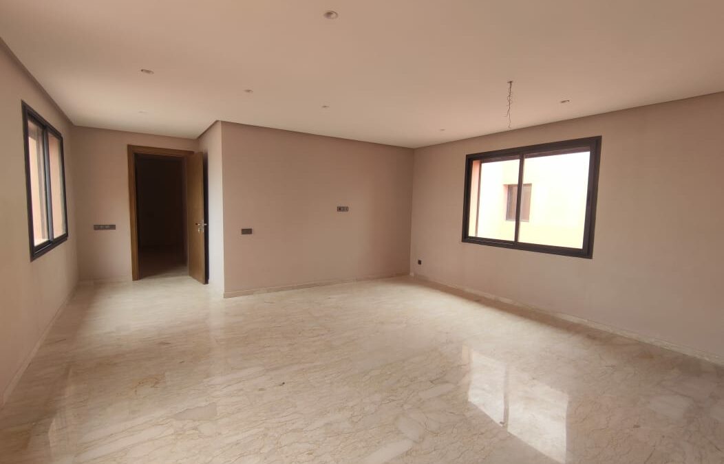 *Appartement vide 134m2 à Victor Hugo