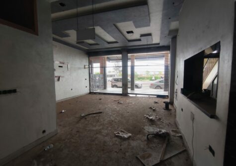 Local commercial 99m2 à Dar salam (route d’Agadir)