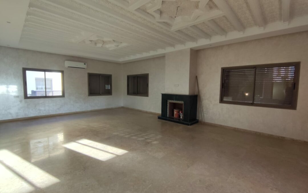 *Villa vide 7 chambres à Targa