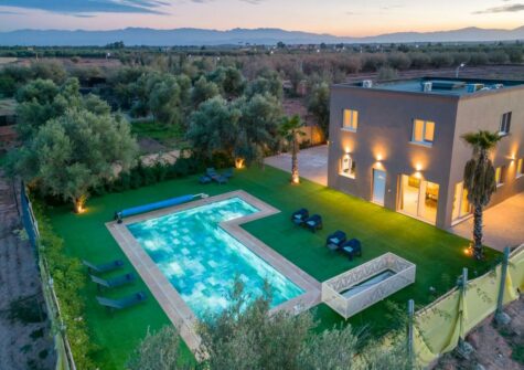 Villa 3 chambres piscine privée sur avenue Guemassa (10min du centre)