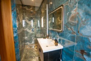 WhatsApp Image 2025-11-12 at 18.36.46 (2)