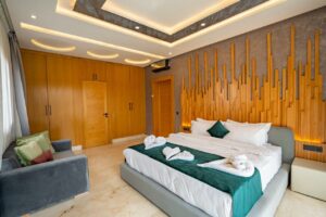 WhatsApp Image 2025-11-12 at 18.36.48 (2)