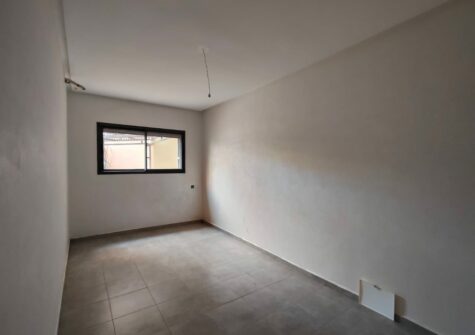 Appartement vide 2 chambres dans résidence sécurisée avec piscine à Targa