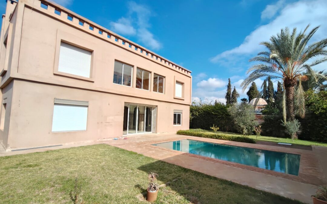 Villa isolée vide 5 chambres + pavillon 2 chambres sur terrain 1000m2 sur route d&rsquo;Amizmiz