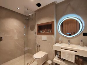 WhatsApp Image 2025-12-23 at 22.18.11