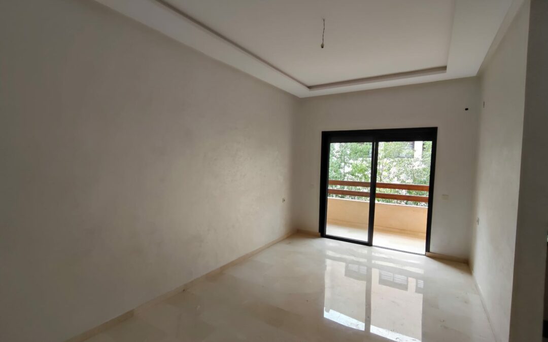 Studio vide 1 chambre en résidence sécurisée avec piscine et jardin à Targa