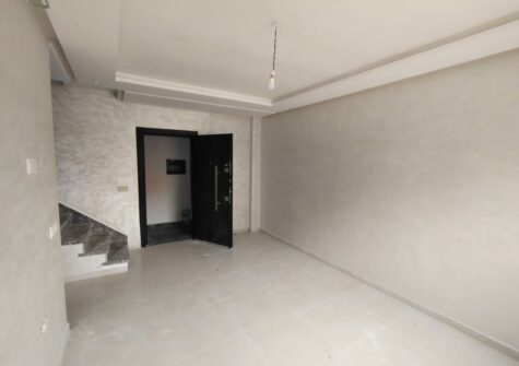 *Duplex 2 chambres en immeuble neuf à route de Targa