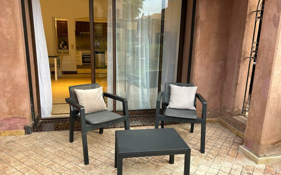 Studio meublé 1 chambre en résidence sécurisée avec piscine Rez-de-jardin à Targa