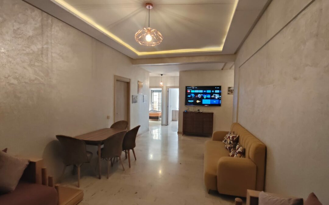 *Appartement meublé 2 chambres en résidence sécurisée avec piscine et jardin à Targa