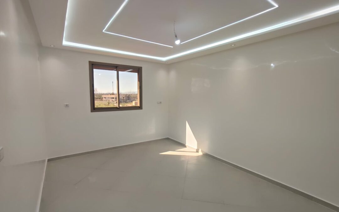 *Appartement 2 chambres en immeuble neuf à route de Targa