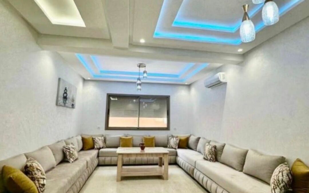 Duplex 3 chambres en résidence sécurisée avec piscine et jardin à route de Targa