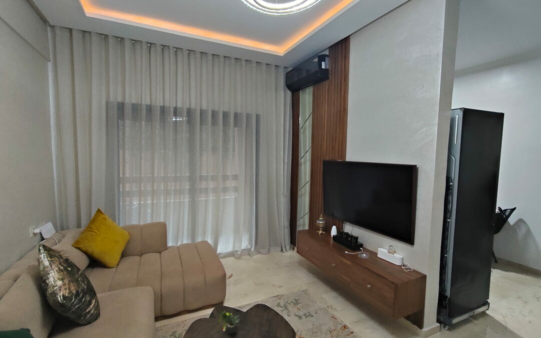 *Studio meublé 1 chambre en résidence sécurisée avec piscine à Targa