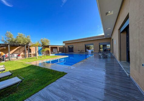 Villa 5 suites avec piscine et jardin à route d&rsquo;Agafay