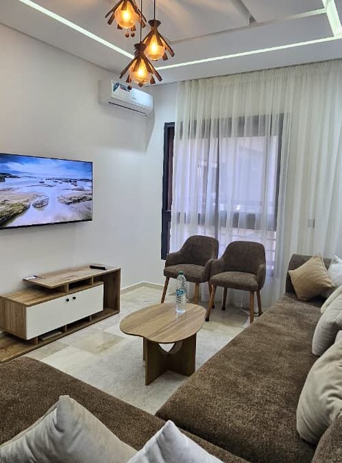 Studio meublé 1 chambre en résidence avec piscine à Ain Mezzouar