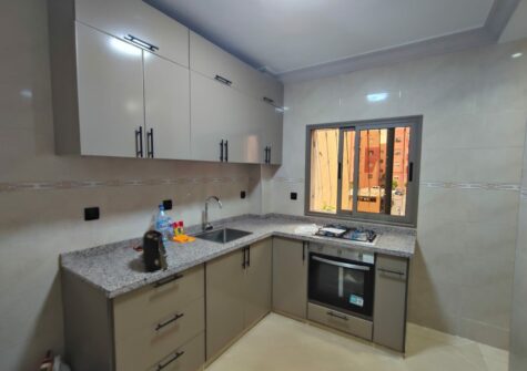 *Appartement entièrement rénové vide 3 chambres en résidence sécurisée sans piscine à ad-Doha