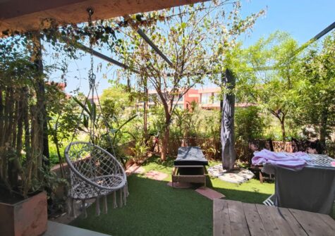 Appartement rez-de-jardin vide 2 chambres en résidence avec piscine à Chrifia