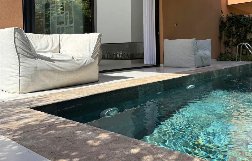 Villa meublée 4 suites en résidence avec piscine chauffée à route d&rsquo;Amizmiz