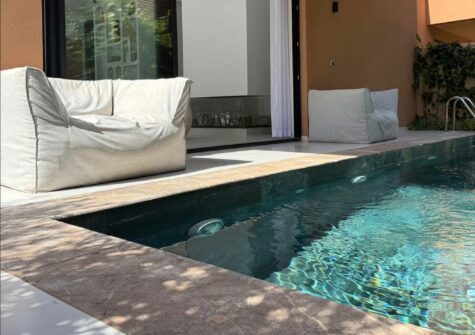 Villa meublée 4 suites en résidence avec piscine chauffée à route d&rsquo;Amizmiz
