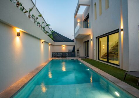 Villa meublée 5 suites en résidence sécurisée avec piscine à route d&rsquo;Amizmiz km9