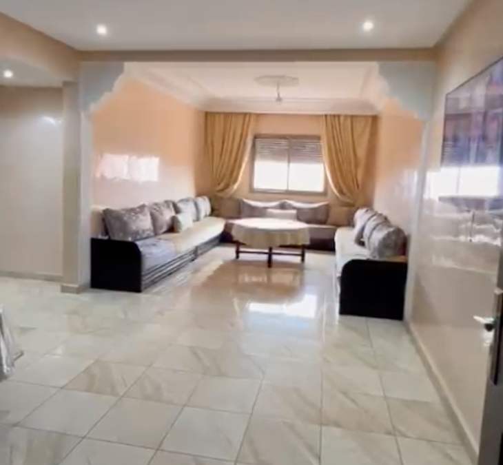 Appartement vide 3 chambres en résidence sécurisée avec piscine et jardin à route d&rsquo;Essaouira
