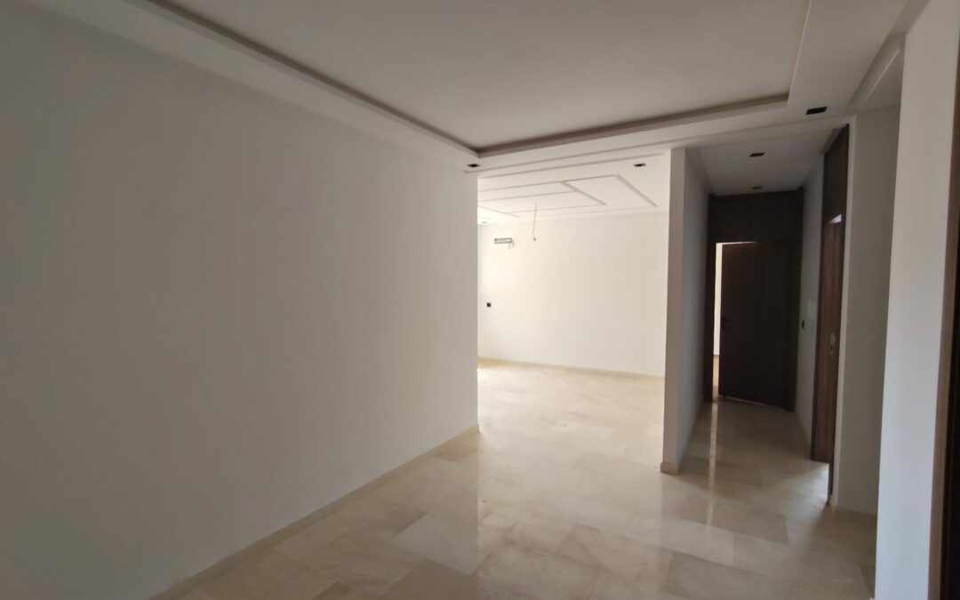 Appartement vide 2 chambres en résidence sécurisée avec piscine à Ain Mezzouar (à côté de M Avenue)