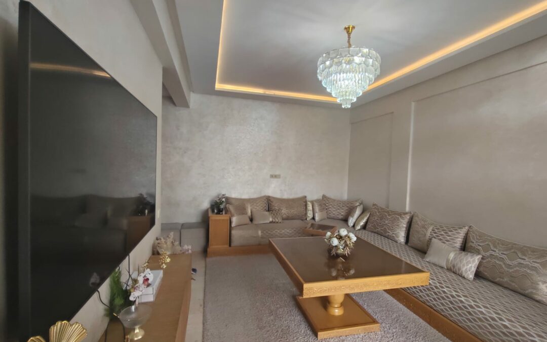 *Appartement vide 3 chambres en résidence sécurisée avec piscine et jardin à Targa
