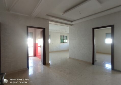 *Appartement vide 2 chambres à Temara